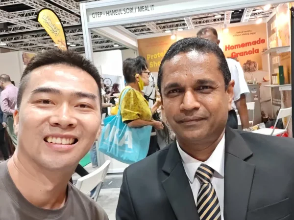 ALF PACK automatic carton sealer demonstration at the Middle East